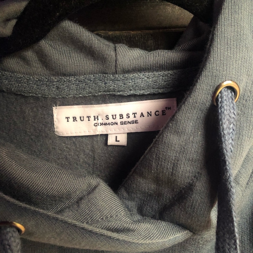 Tri-color hoodie from Truth Substance - Picture 3 of 4